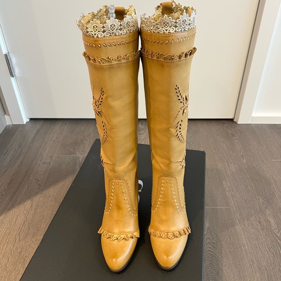 Jelly Beans Boots - Picture 2 of 8